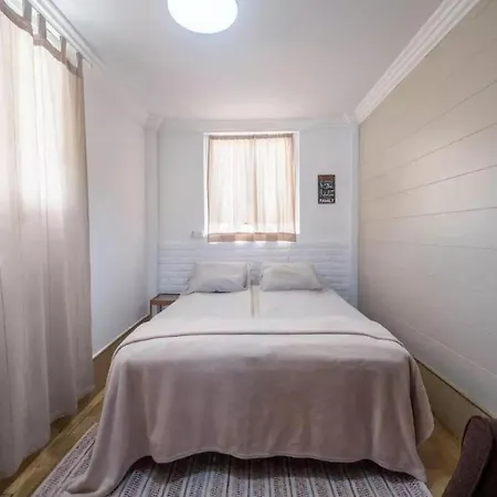 Apartment In Tenerife Near Beaches *