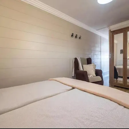 Apartment In Tenerife Near Beaches Nyaraló *