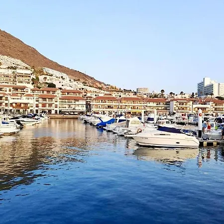 Apartment In Tenerife Near Beaches *